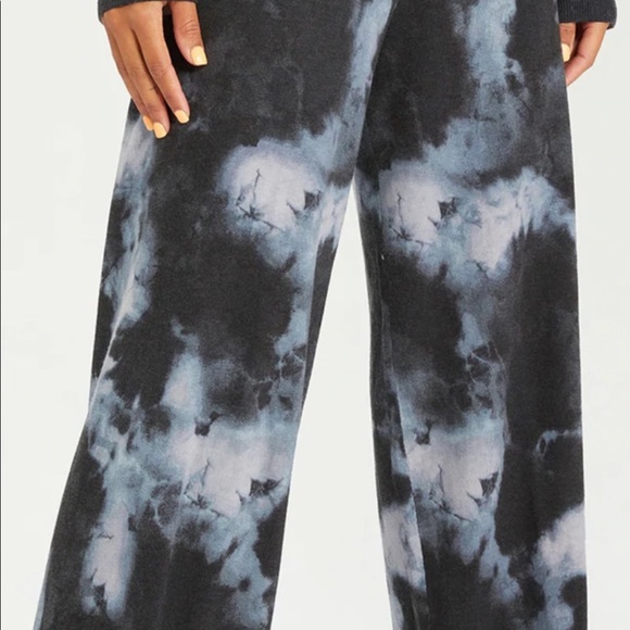 Cozy Sanctuary tie dye knit outfit - Picture 2 of 8